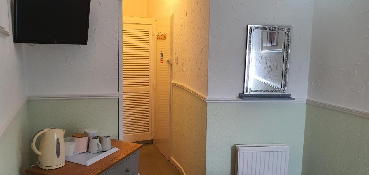 Corbiere Guest House Уестън сюпър Меър Екстериор снимка