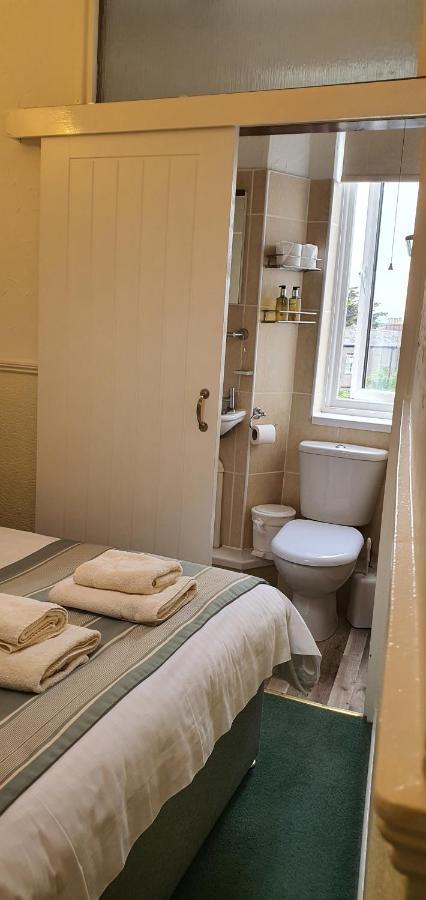Corbiere Guest House Уестън сюпър Меър Екстериор снимка